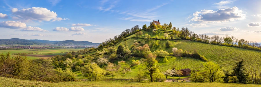 Wurmlinger Kapelle bei Rottenburg am Neckar &ndash; KI-gestaltetes Panorama